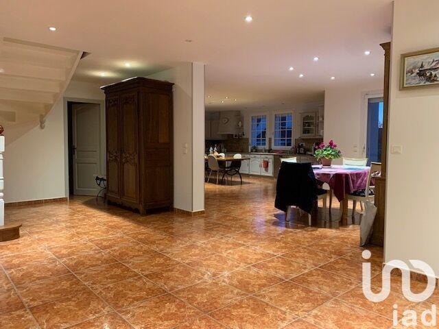 Maison - 298 m² - 8 pièces