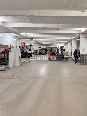 Entrepôt - 2 780 m² - 1 pièce