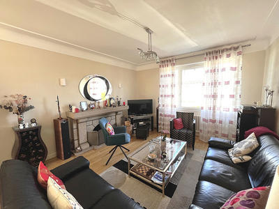 Maison - 167 m² - 7 pièces