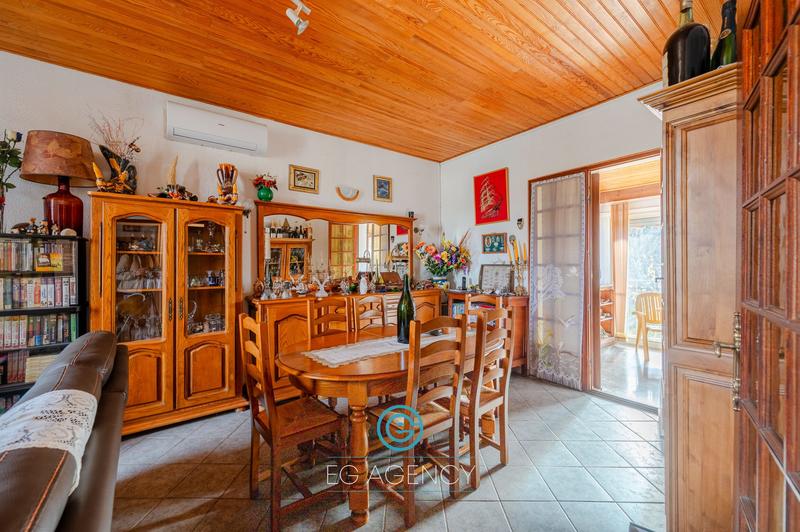 Maison - 105 m² - 4 pièces