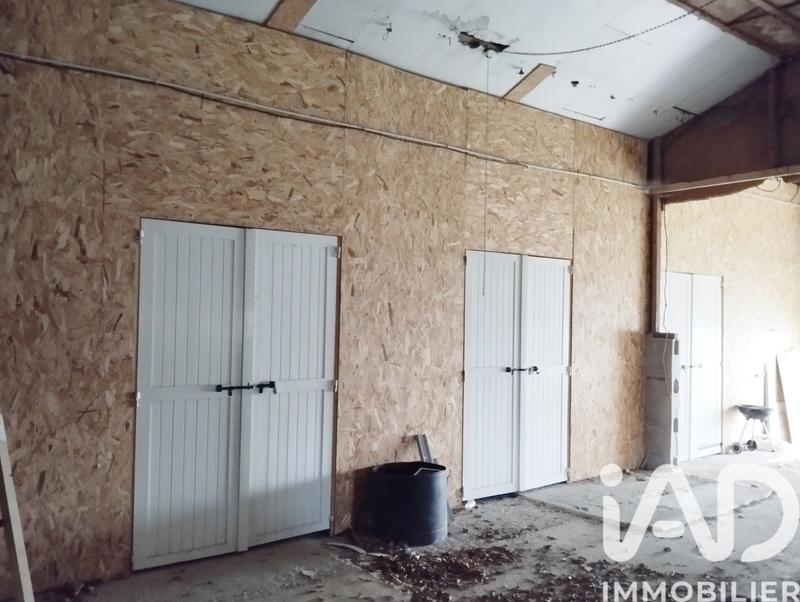 Maison - 360 m² - 1 pièce