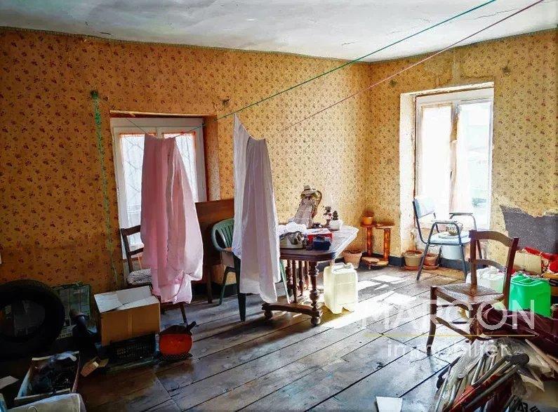 Maison de village - 90 m² - 7 pièces