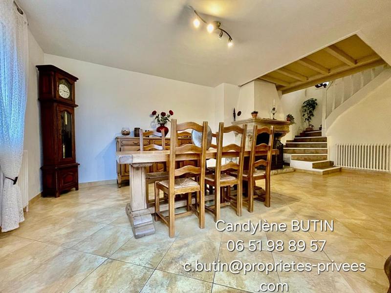 Maison - 176 m² - 7 pièces