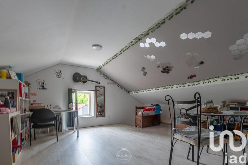 Maison - 140 m² - 5 pièces