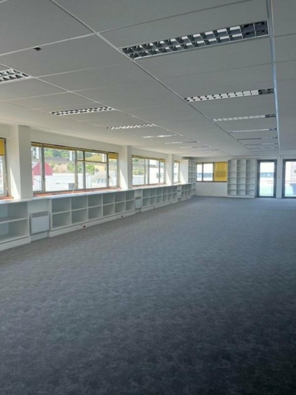Bureau - 220 m²