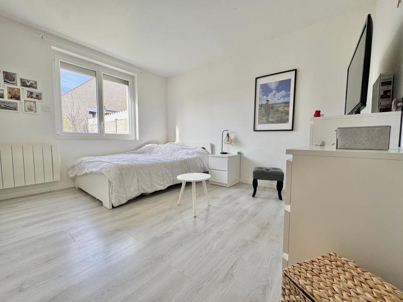 Maison - 93 m² - 4 pièces