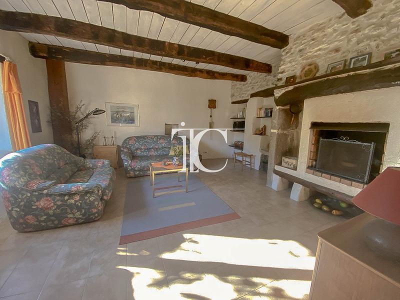 Maison - 90 m² - 3 pièces