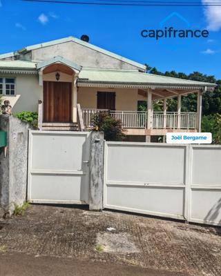 Maison - 166 m² - 4 pièces