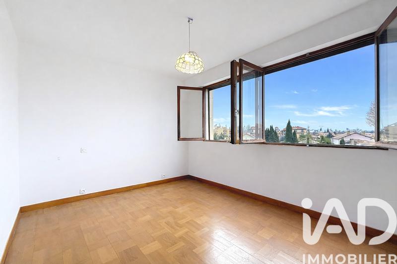 Appartement - 90 m² - 3 pièces