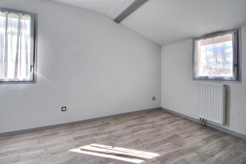 Maison - 99 m² - 4 pièces