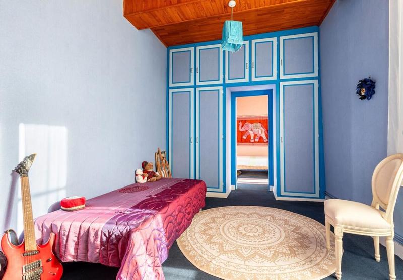 Demeure - 205 m² - 7 pièces