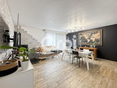 Maison - 80 m² - 4 pièces