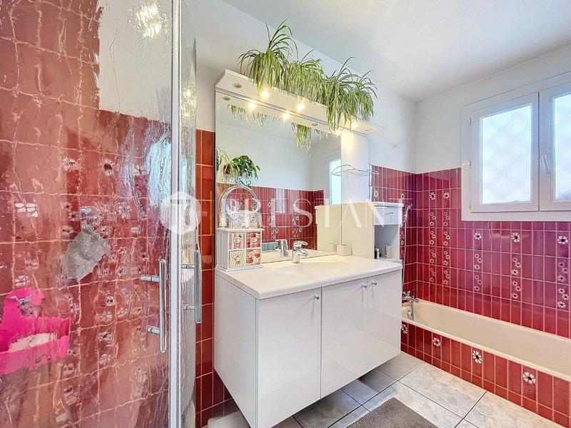 Maison - 170 m² - 7 pièces