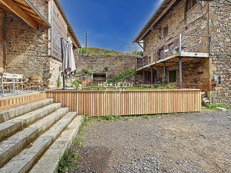 Maison ancienne - 540 m² - 13 pièces