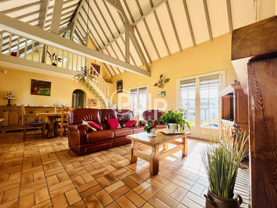 Maison - 103 m² - 5 pièces