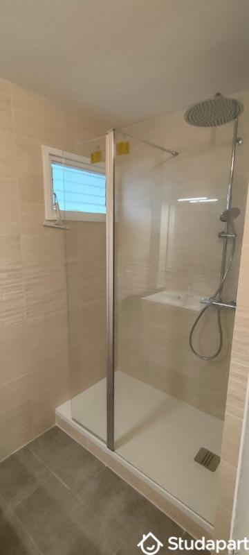 Chambre - 9 m² - 1 pièce