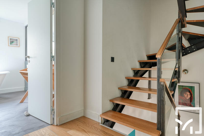 Maison - 180 m² - 7 pièces