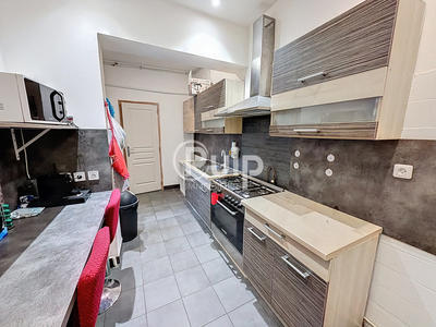 Maison - 85 m² - 5 pièces