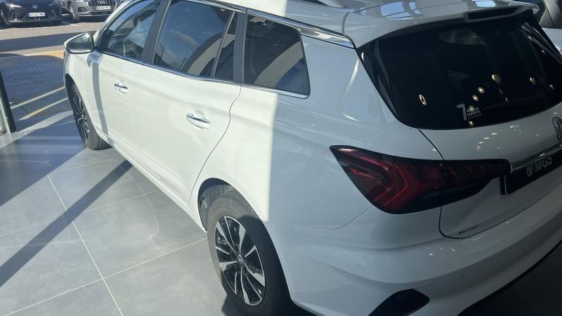 Mg mg5 Autonomie Standard 50kwh - 130 Kw 2wd Comfort