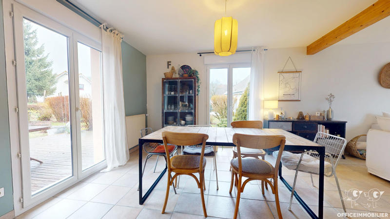 Maison - 135 m² - 6 pièces