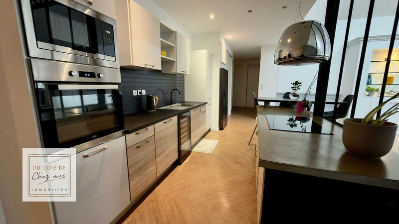 Appartement - 185 m² - 6 pièces