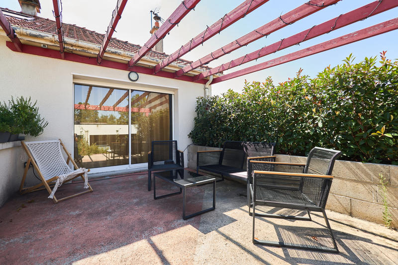 Maison - 171 m² - 6 pièces