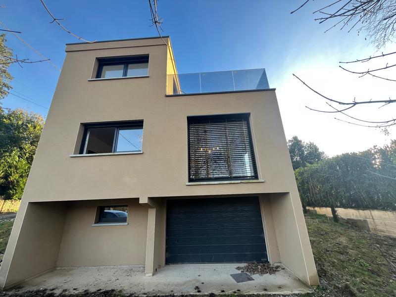 Maison - 160 m² - 6 pièces