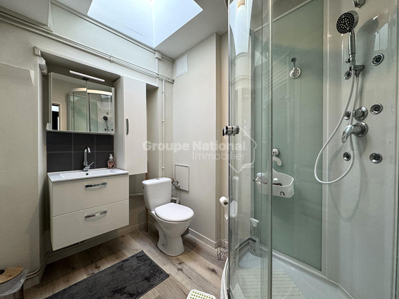 Maison - 243 m² - 6 pièces