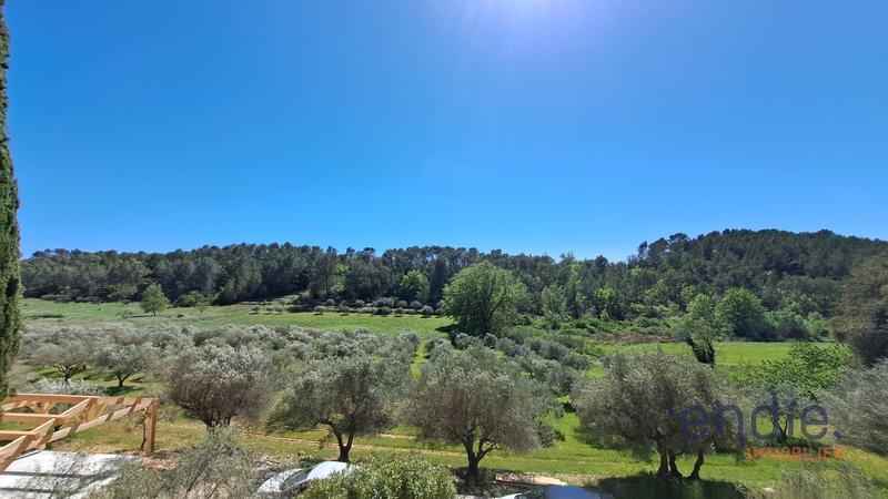 Maison - 198 m² - 8 pièces