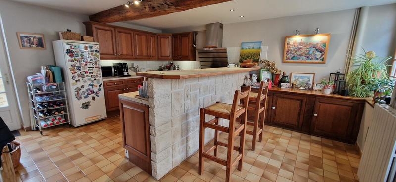 Maison - 204 m² - 6 pièces