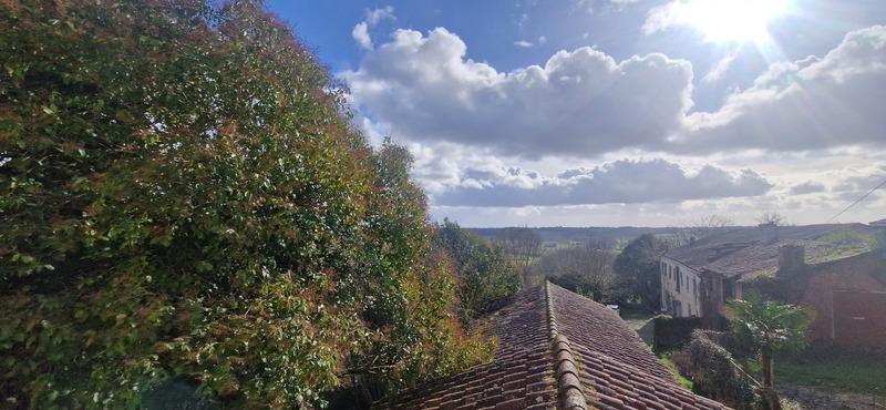 Maison - 263 m² - 8 pièces