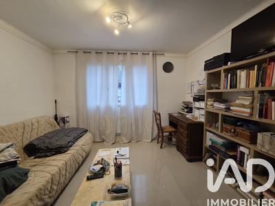 Maison - 125 m² - 8 pièces