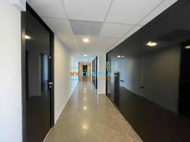 Local d'activités - 5 707 m²