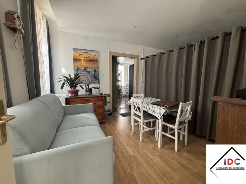 Appartement - 83 m² - 4 pièces