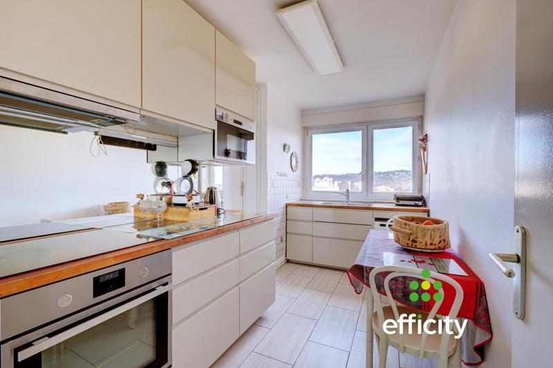 Appartement - 86 m² - 4 pièces