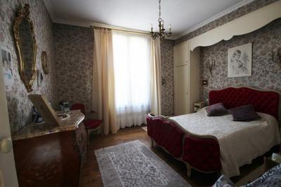 Maison - 145 m² - 9 pièces