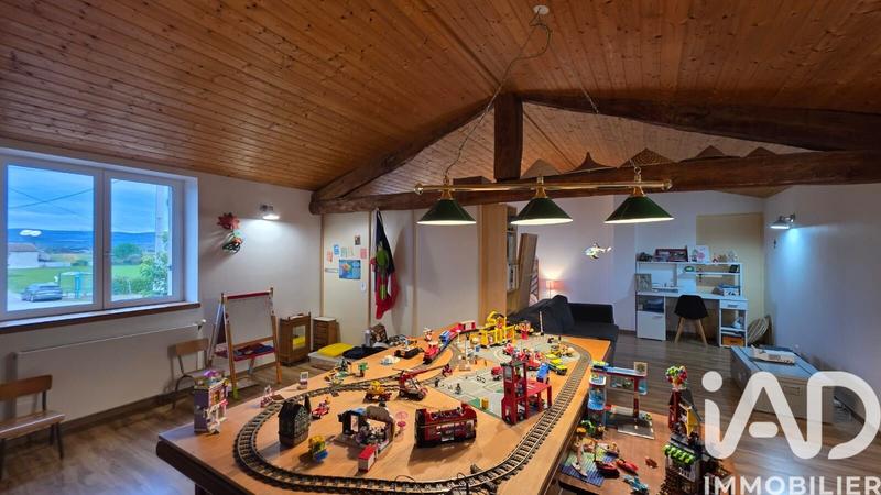 Maison - 193 m² - 8 pièces