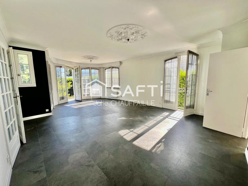 Maison - 121 m² - 6 pièces