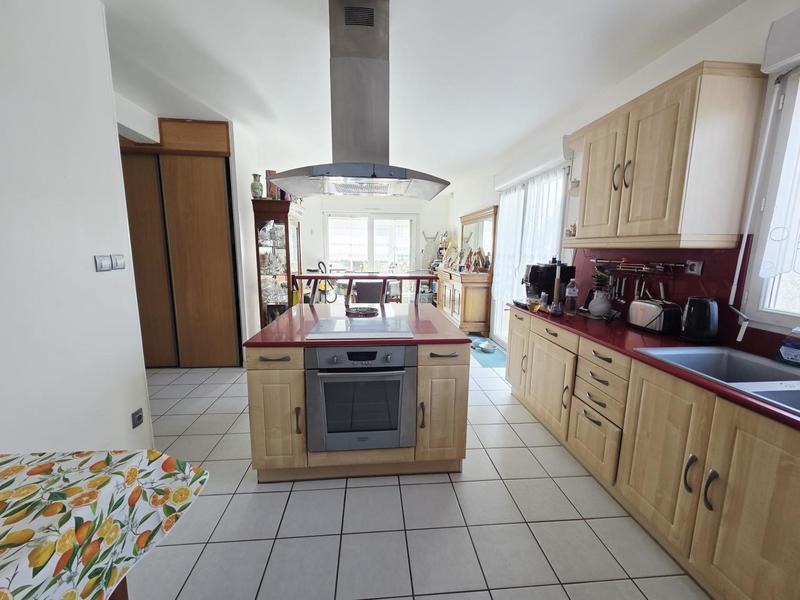 Maison - 123 m² - 6 pièces