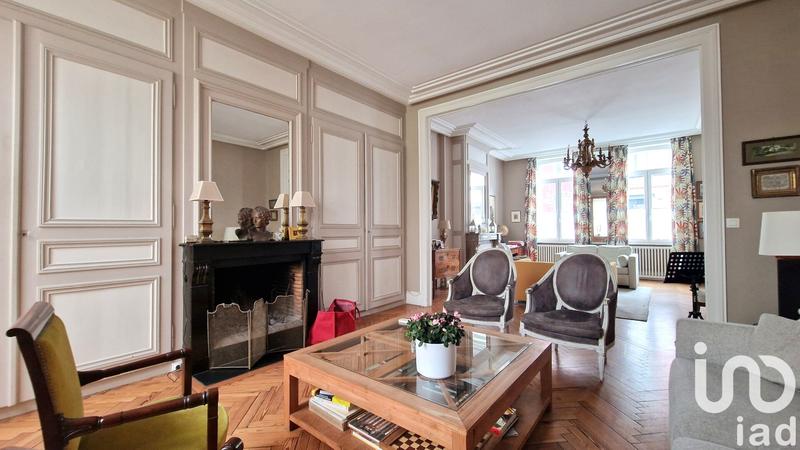 Maison - 255 m² - 10 pièces