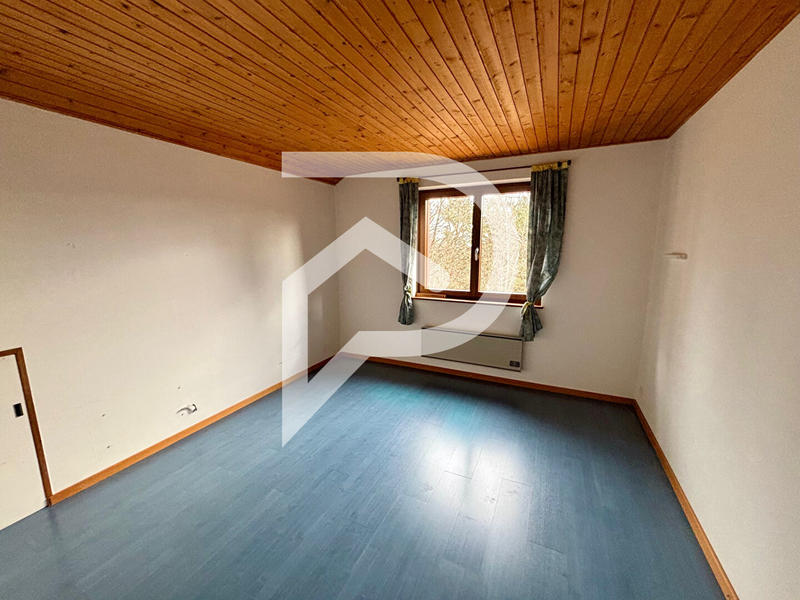 Maison - 215 m² - 10 pièces
