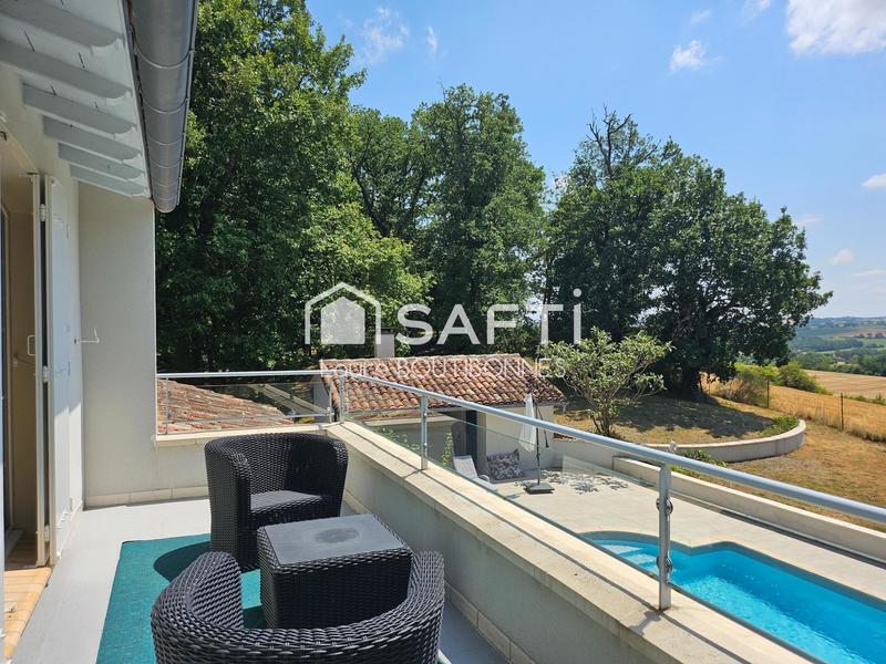 Maison - 177 m² - 5 pièces