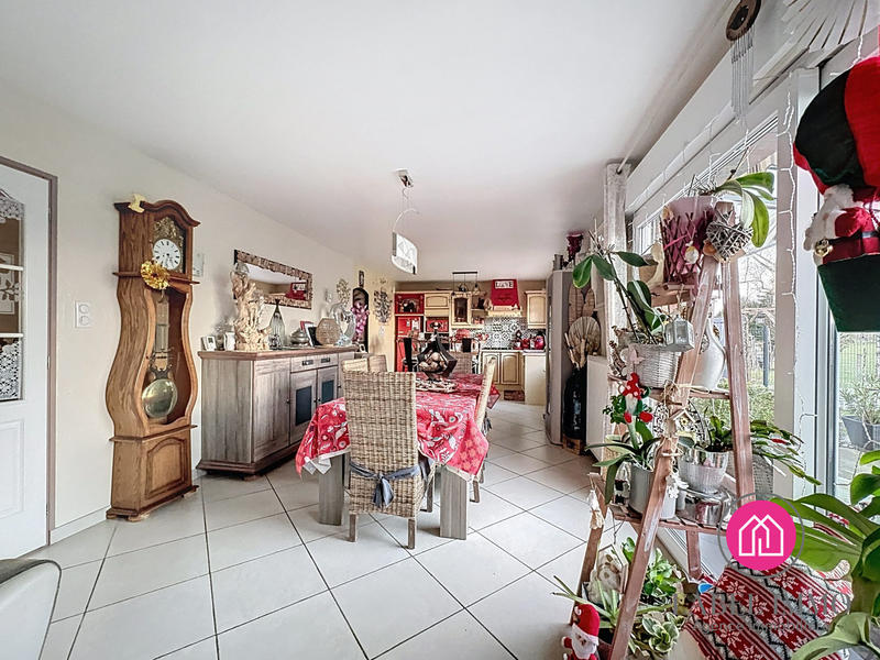 Maison - 102 m² - 5 pièces