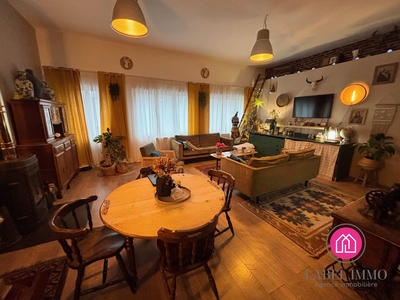 Maison - 186 m² - 8 pièces