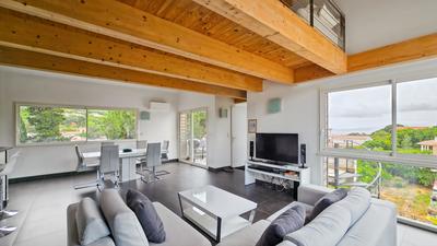 Appartement - 101 m² - 4 pièces