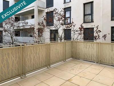 Appartement - 82 m² - 4 pièces