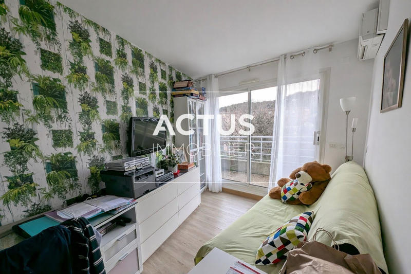Appartement - 84 m² - 3 pièces