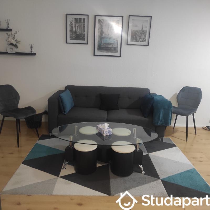 Chambre - 13 m² - 1 pièce