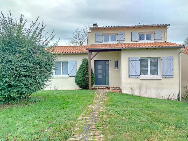 Maison - 148 m² - 7 pièces