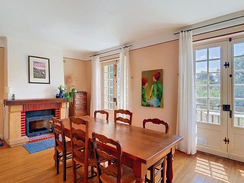 Maison - 94 m² - 5 pièces